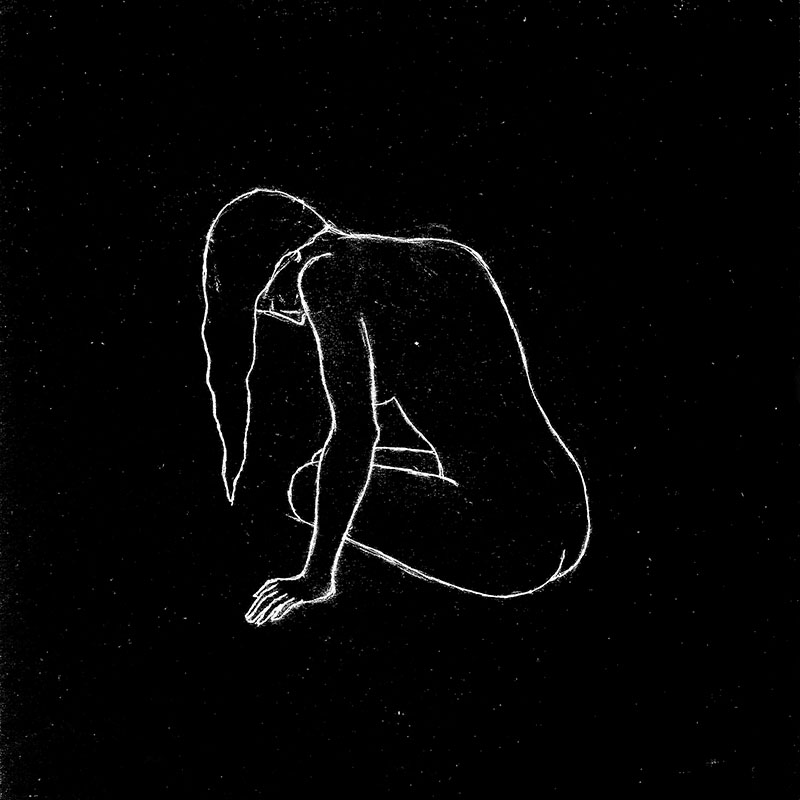 Dibujo con línea blanca de la silueta de una mujer sentada sobre un fondo de cielo negro.